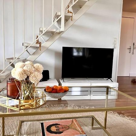 Bali Home Stylische Wohnung Mit Terrasse Schoenefeld Exterior photo